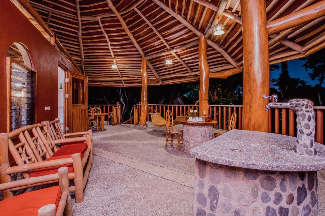 Atremaru Jungle Retreat Hotel Puerto Princesa Kültér fotó