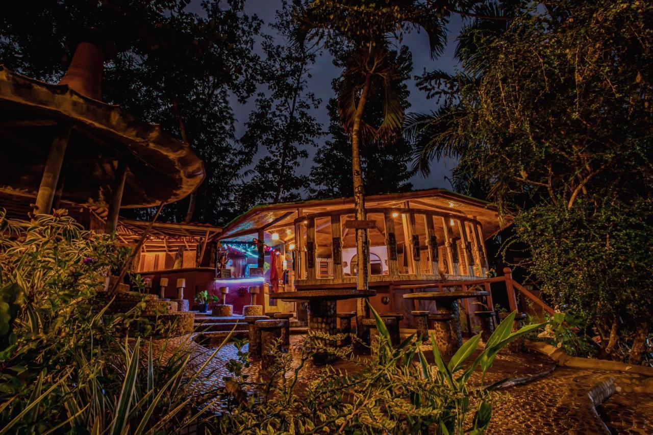 Atremaru Jungle Retreat Hotel Puerto Princesa Kültér fotó